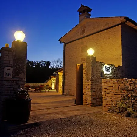 Villa Milica - Istrian Ecohouse Barban
